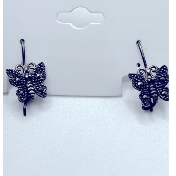 SILVER Toned Butterfly Pierced Drop Earrings Fairy Fairycore - Picture 2 of 2